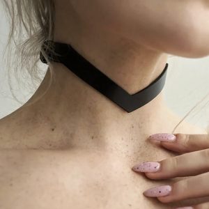 Simple Chocker Necklace